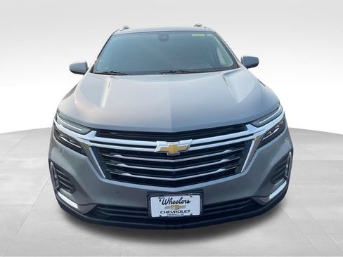 Used 2023 Chevrolet Equinox Premier AWD/4WD image 9