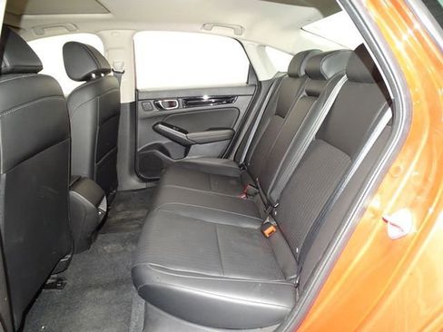 Used 2022 Honda Civic Touring image 14