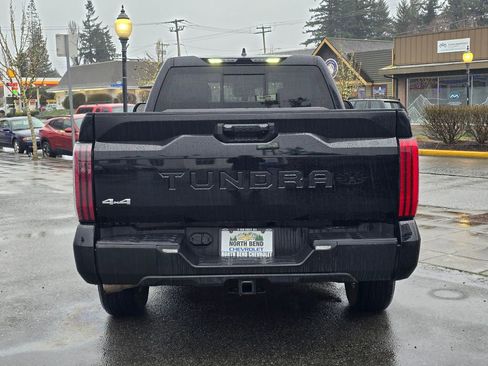 Used 2022 Toyota Tundra SR5 w/ SR5 Premium Package image 6