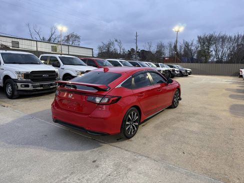 Used 2024 Honda Civic EX-L image 5