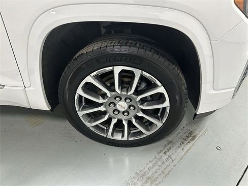 Used 2023 GMC Acadia Denali w/ Denali Ultimate Package image 20