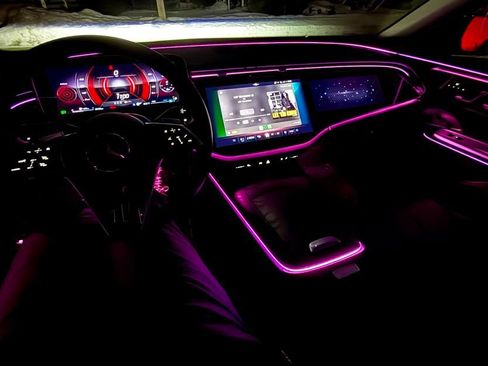 Used 2025 Mercedes-Benz E 450 4MATIC Sedan image 8