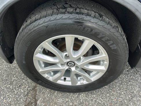 Used 2019 Nissan Rogue SV AWD/4WD image 26