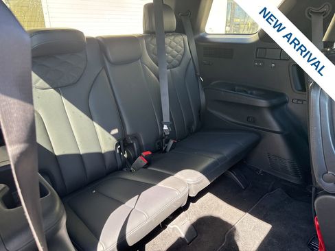 Used 2021 Hyundai Palisade Calligraphy image 12
