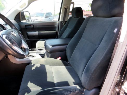 Used 2014 Toyota Sequoia SR5 w/ Sport Appearance Package image 8