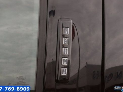 Used 2018 Ford F150 XLT w/ Equipment Group 302A Luxury image 11