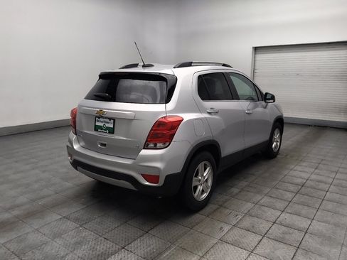 Used 2019 Chevrolet Trax LT w/ LT Convenience Package FWD image 9