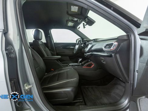 Used 2023 Chevrolet TrailBlazer RS FWD image 39