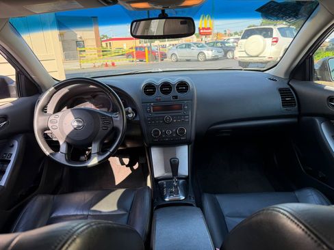 Used 2010 Nissan Altima 2.5 SL w/ SL Pkg FWD image 5