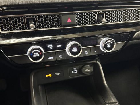 Used 2024 Honda Civic LX image 27