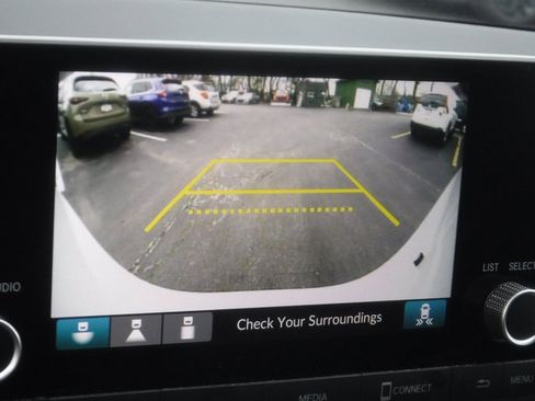 Used 2025 Honda CR-V EX image 24