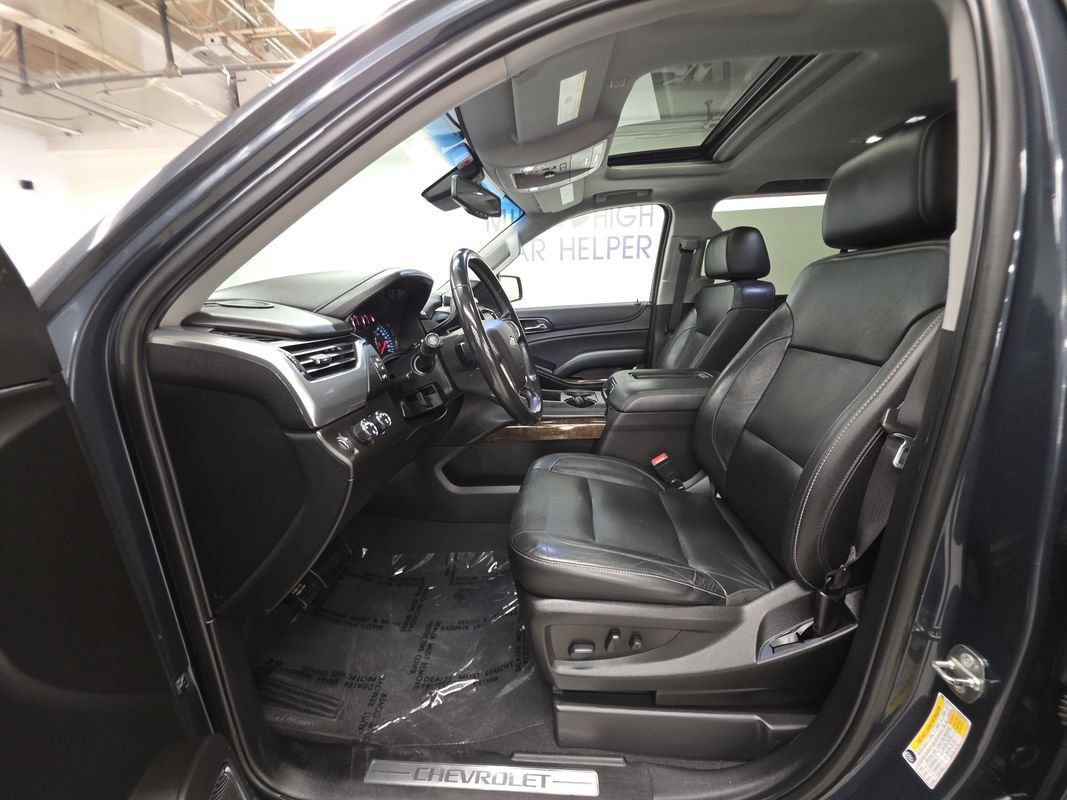 Used 2019 Chevrolet Suburban LT AWD/4WD image 19