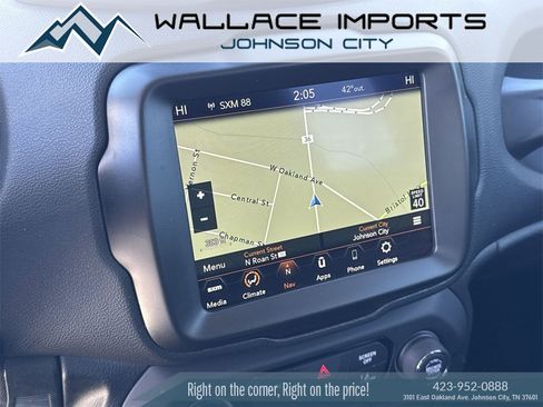 Used 2023 Jeep Renegade Latitude image 25