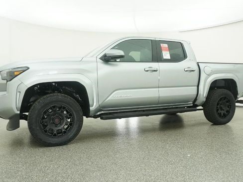 New 2026 Toyota Tacoma SR5 RWD image 81