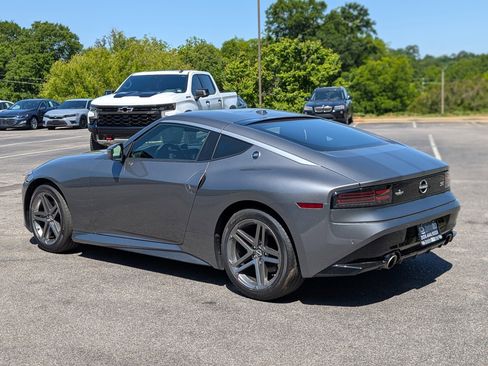 Used 2024 Nissan Z Sport w/ Floor Mat Package RWD image 7