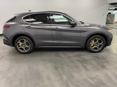 Used 2019 Alfa Romeo Stelvio Ti AWD/4WD image 5