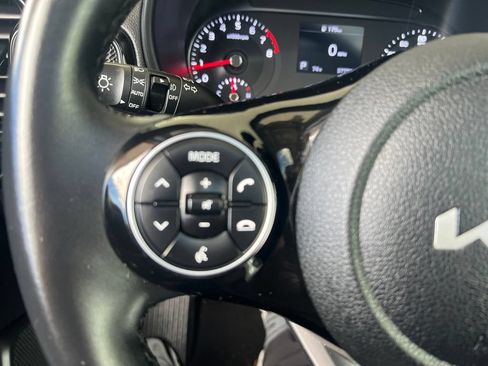 Certified 2022 Kia Soul GT-Line FWD image 61