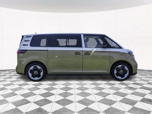 New 2025 Volkswagen ID. Buzz Pro S Plus image 12