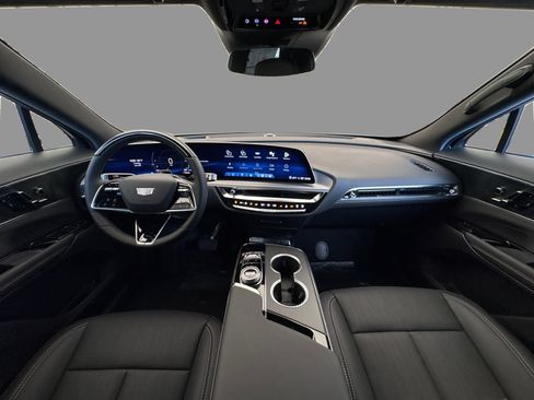 New 2026 Cadillac Lyriq Luxury RWD image 21