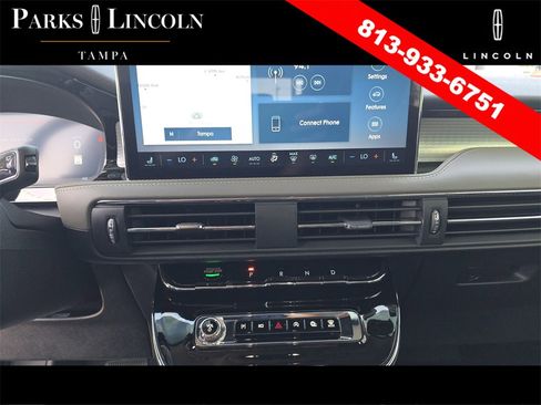 Certified 2024 Lincoln Corsair FWD image 19