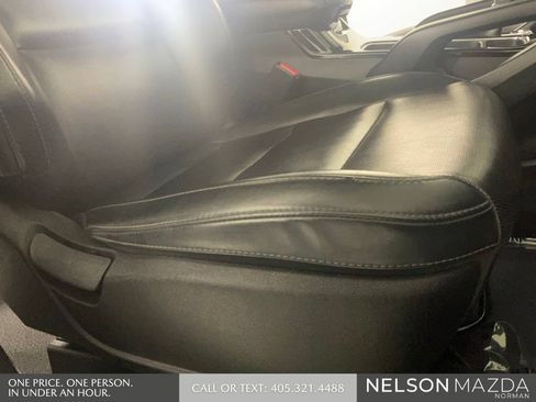 Used 2020 Kia Telluride S w/ S 8 Passenger Seating Package AWD/4WD image 30
