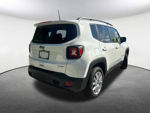 Used 2022 Jeep Renegade Latitude AWD/4WD image 14