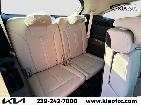 New 2026 Kia Sorento S FWD image 19