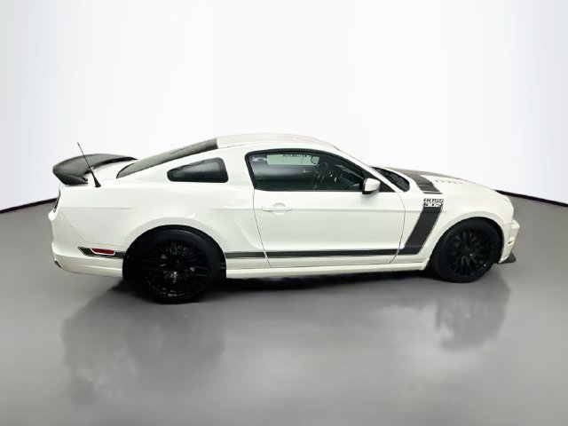 Used 2013 Ford Mustang Boss 302 w/ Boss 302 Accessory Pkg RWD image 8