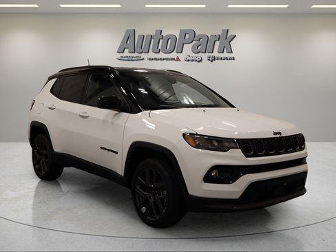 New 2026 Jeep Compass Limited AWD/4WD image 2