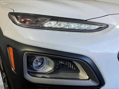 Used 2021 Hyundai Kona Limited AWD/4WD image 31