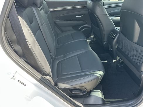 Used 2024 Hyundai Tucson Limited FWD image 16