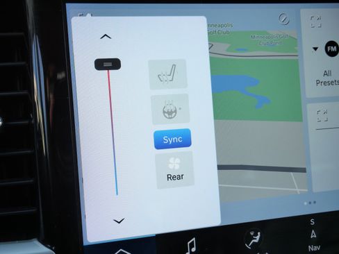 Used 2021 Chrysler Pacifica Touring-L image 31