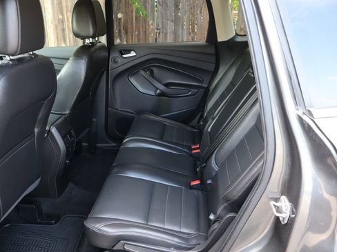 Used 2016 Ford Escape SE w/ SE Leather Comfort Package AWD/4WD image 20