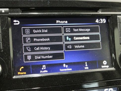 Used 2020 Nissan Rogue SV image 30