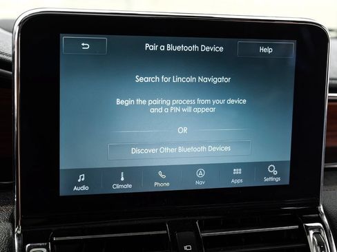 Used 2020 Lincoln Navigator Reserve w/ Luxury Package RWD image 38
