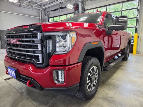 Used 2023 GMC Sierra 2500 AT4 w/ AT4 Preferred Package AWD/4WD image 5