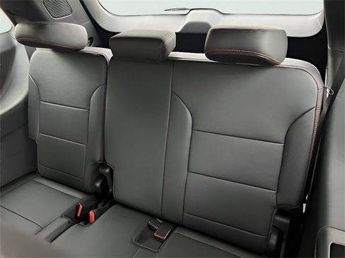 New 2026 Chevrolet Traverse RS image 30