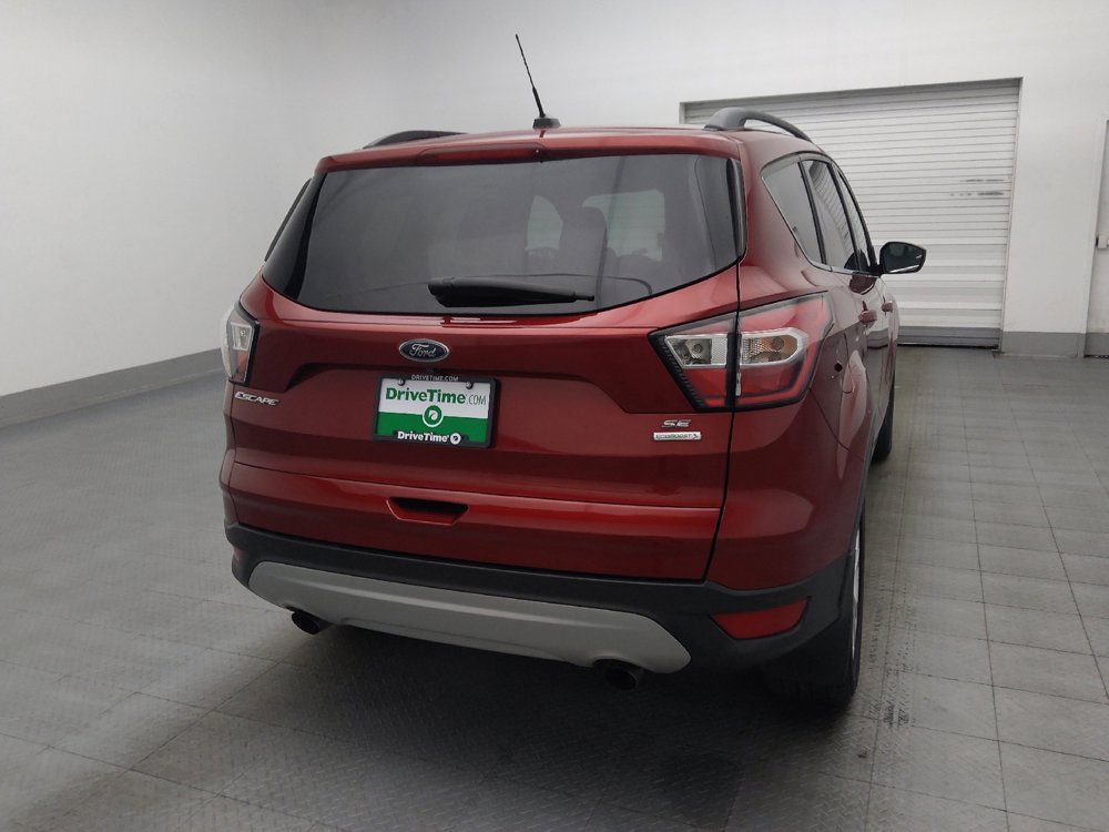 Used 2018 Ford Escape SE FWD image 7
