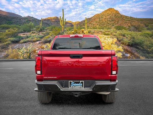 Used 2025 Chevrolet Colorado Trail Boss AWD/4WD image 5