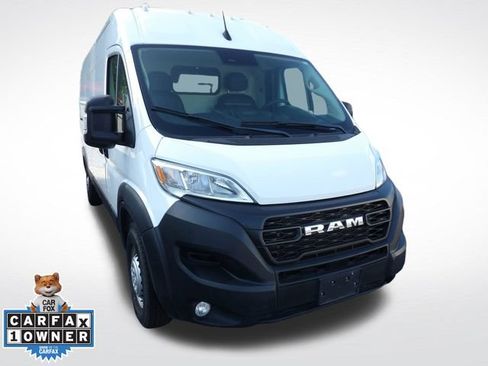 Used 2024 RAM ProMaster 2500 w/ Premium Convenience Group FWD image 4