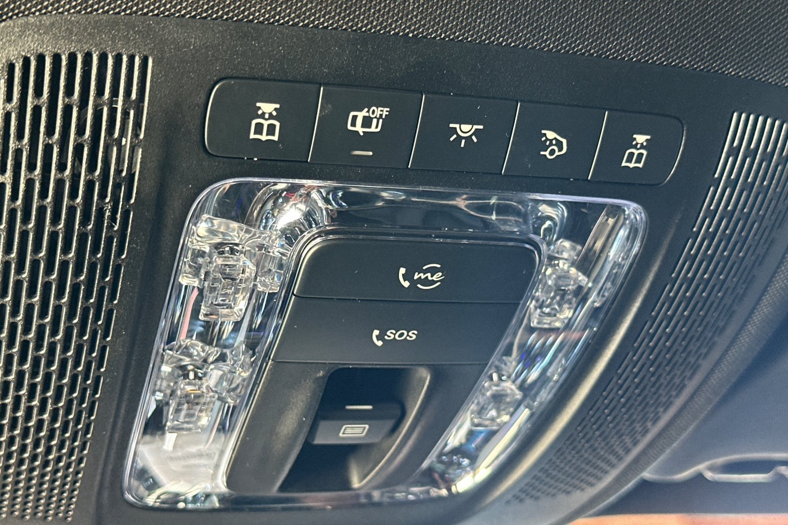 Used 2022 Mercedes-Benz GLB 250 4MATIC image 22