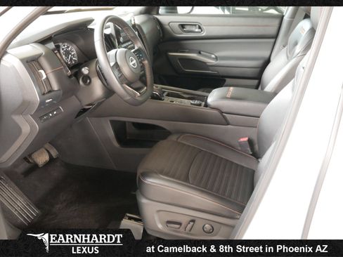 Used 2025 Nissan Pathfinder Rock Creek AWD/4WD image 4