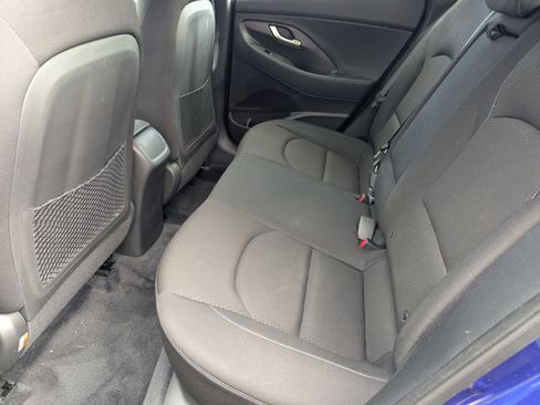 Used 2018 Hyundai Elantra GT image 24