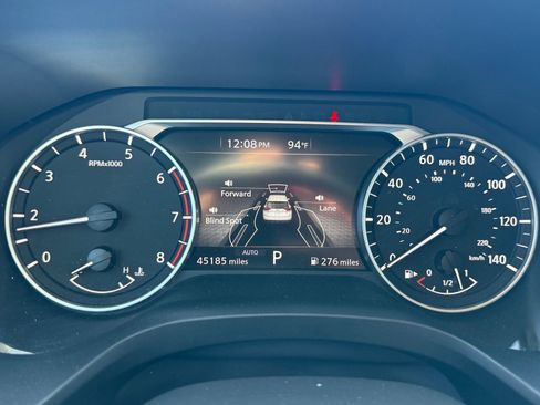 Certified 2025 Nissan Rogue SV image 15