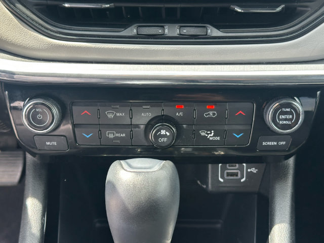 Used 2023 Jeep Compass Limited AWD/4WD image 17