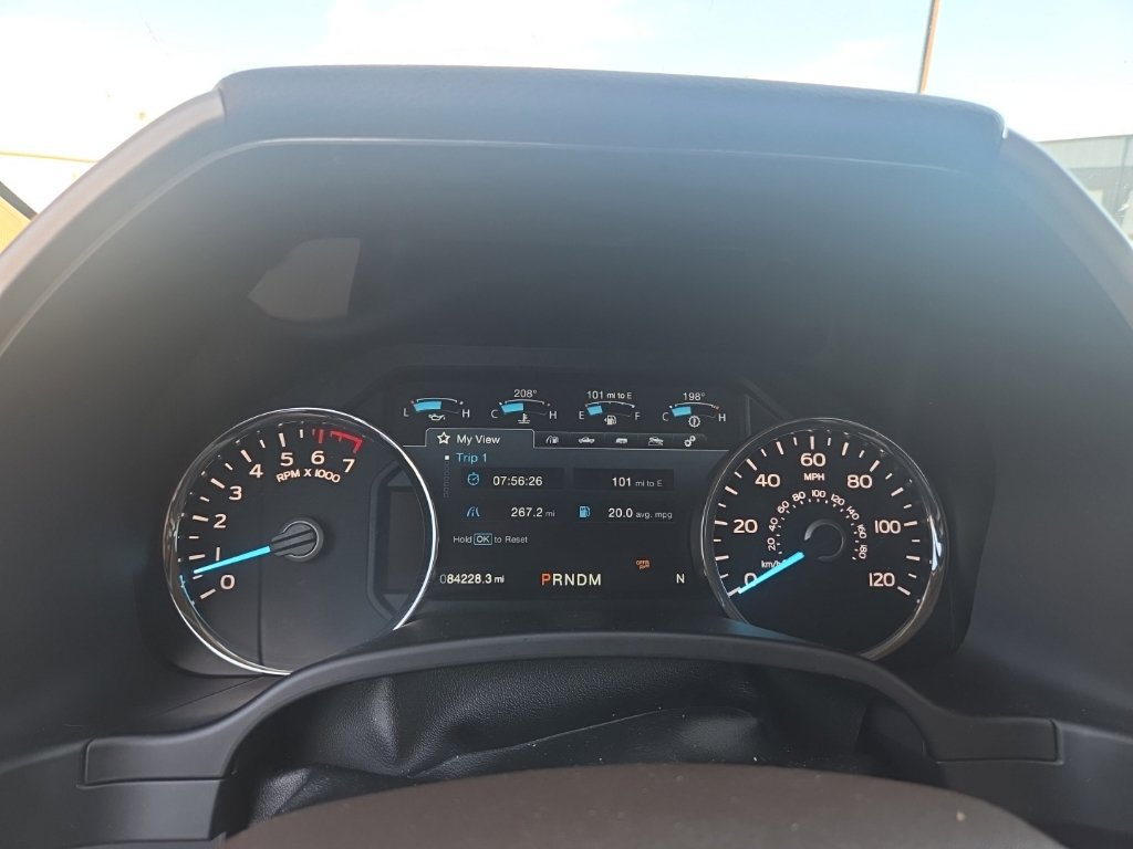Used 2020 Ford F150 Lariat w/ Trailer Tow Package RWD image 26