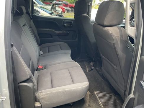 Used 2018 GMC Sierra 1500 SLE w/ SLE Value Package AWD/4WD image 4