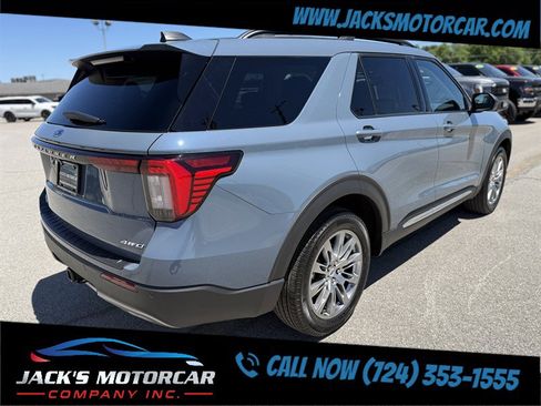 Used 2025 Ford Explorer Active w/ Active Comfort Package AWD/4WD image 3