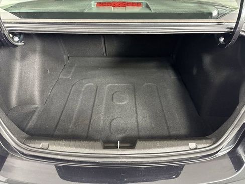 Used 2016 Chevrolet Cruze LT image 33