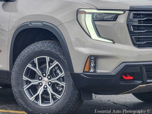New 2026 GMC Acadia AT4 w/ Luxury Package AWD/4WD image 3